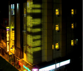 Hotel Pawan Plaza Near Sir Ganga Ram Hospital